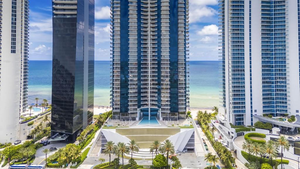 17121 Collins Avenue, Unit 2207, Sunny Isles Beach, FL 33160 Photo