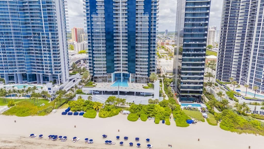 17121 Collins Avenue, Unit 2207, Sunny Isles Beach, FL 33160 Photo