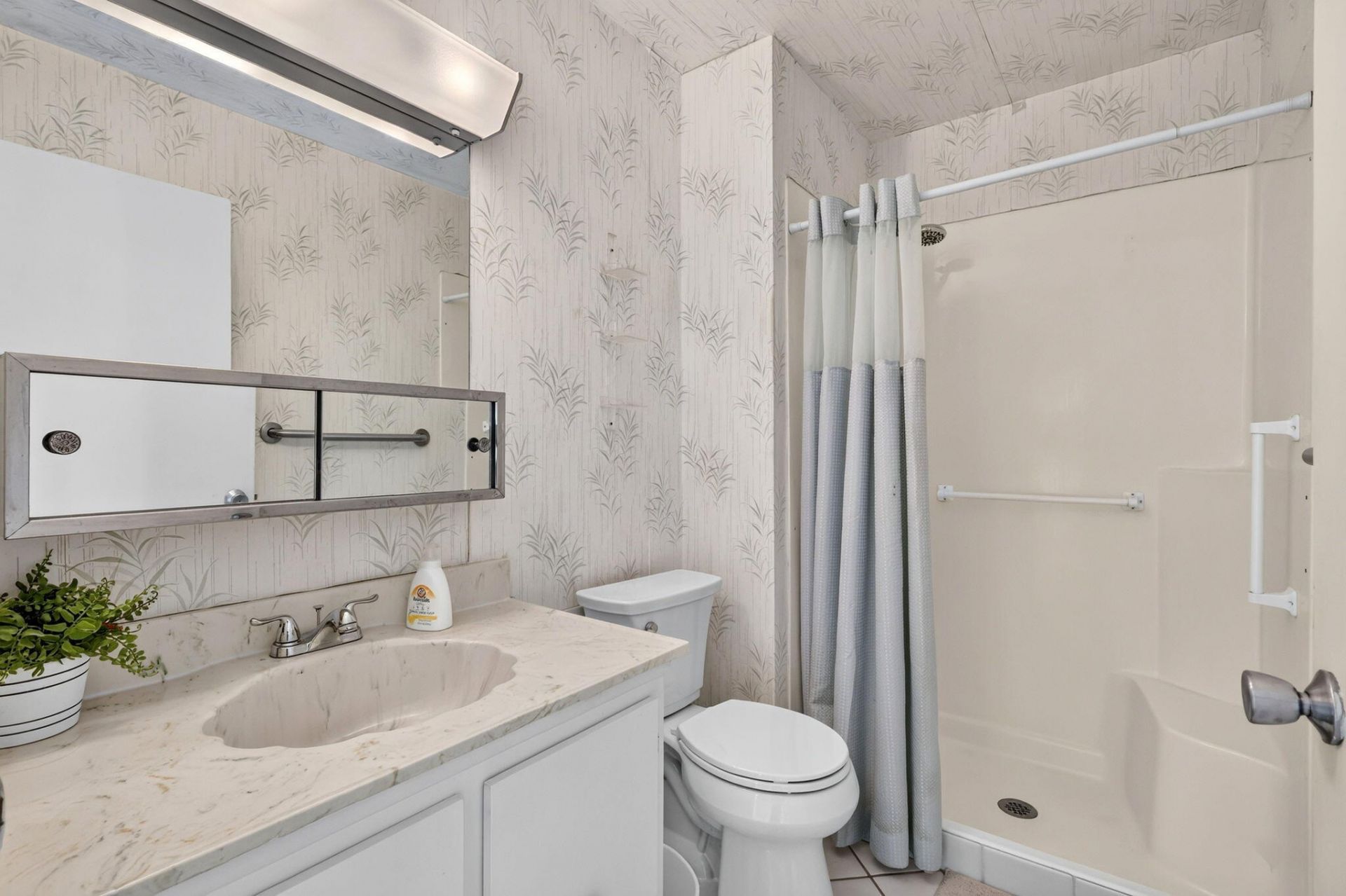 125 Lake Anne Drive, West Palm Beach, FL 33411 Photo