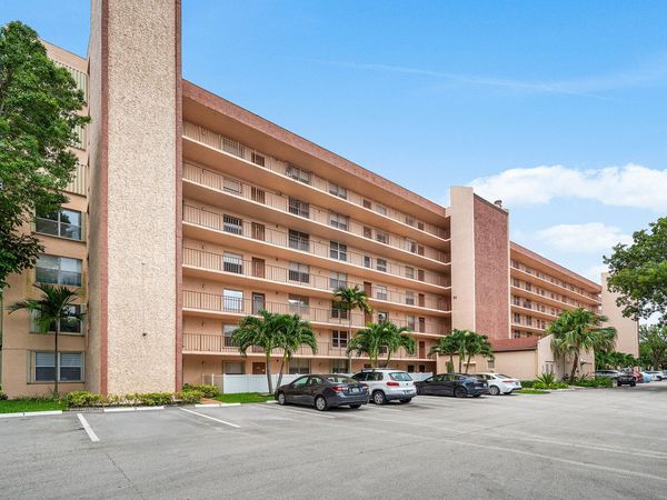 14623 Bonaire Boulevard, Unit 205, Delray Beach, FL 33446
