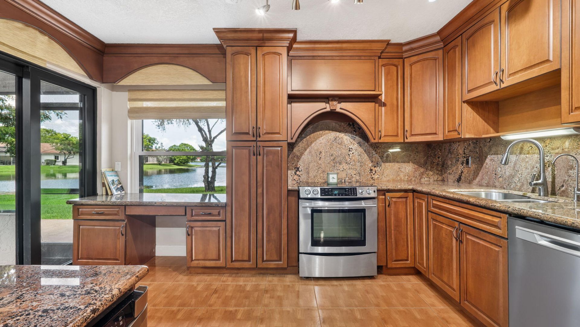 2067 Montpeliar, Weston, FL 33326 Photo