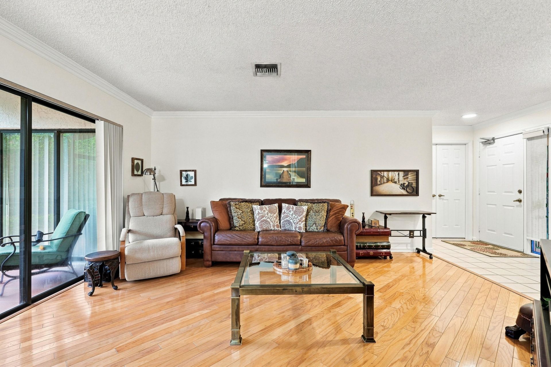 11 Lexington Lane E, Unit B, Palm Beach Gardens, FL 33418 Photo