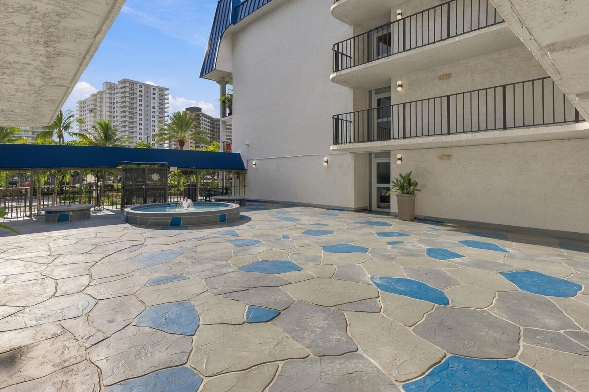 3909 N Ocean Boulevard, Unit 410, Fort Lauderdale, FL 33308 Photo