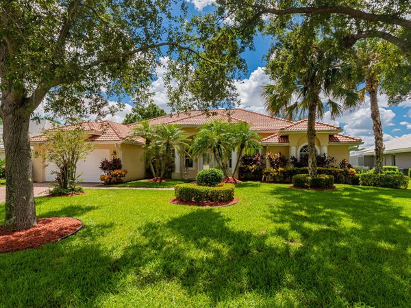 1262 SW Bent Pine Cove, Port St. Lucie, FL 34986
