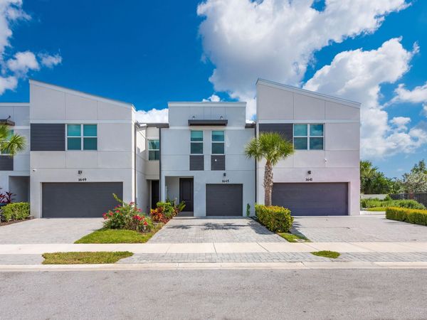 1645 Lindley Street, Mangonia Park, FL 33407