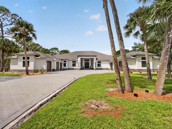 145 24TH Avenue, Vero Beach, FL 32962