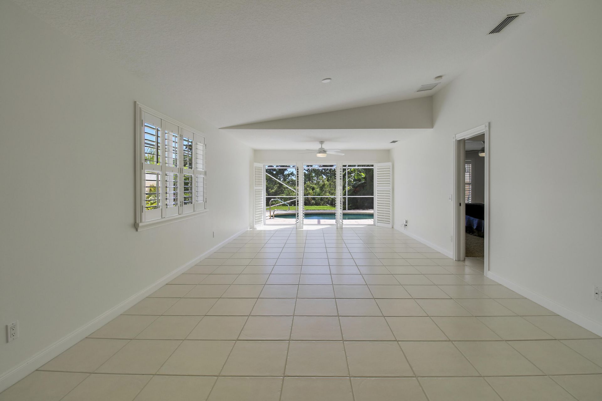 8863 SE Retreat Drive, Hobe Sound, FL 33455 Photo