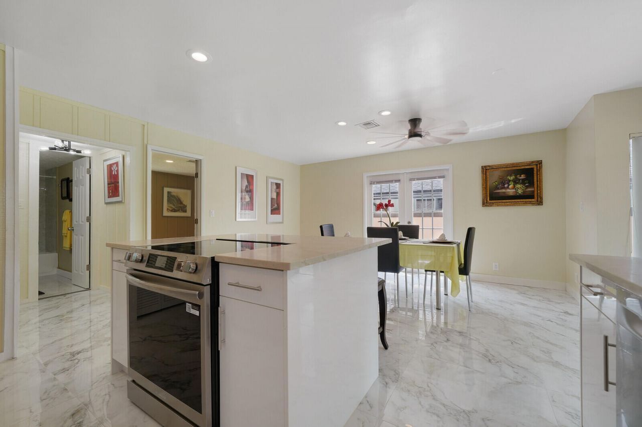 6599 Pond Apple Road, Boca Raton, FL 33433 Photo