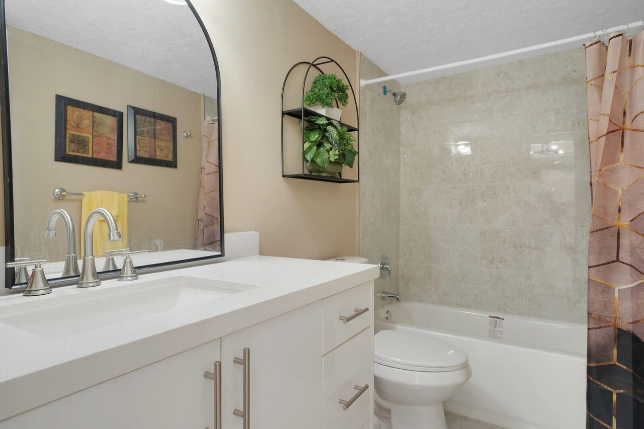 6599 Pond Apple Road, Boca Raton, FL 33433 Photo