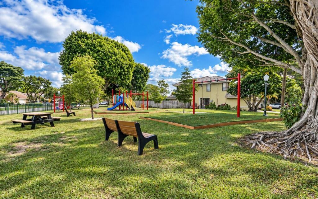 6599 Pond Apple Road, Boca Raton, FL 33433 Photo