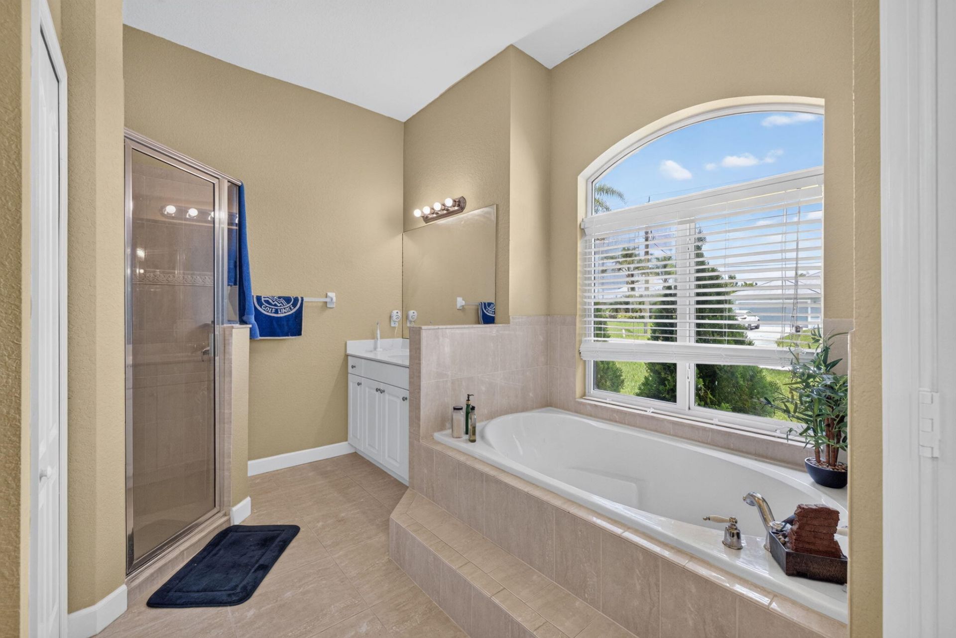 1402 SW Abingdon Avenue, Port Saint Lucie, FL 34953 Photo