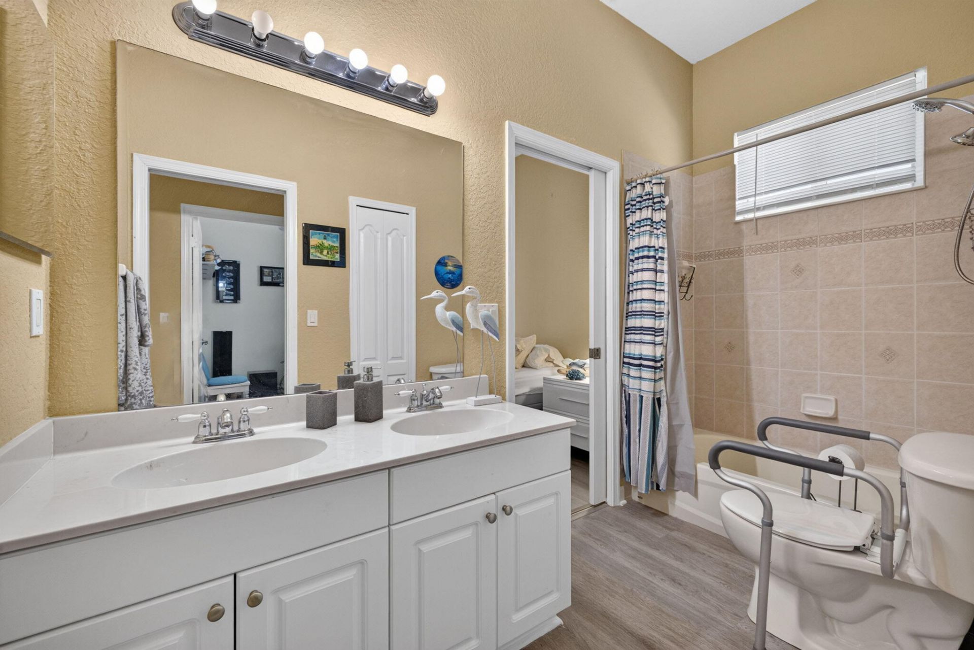 1402 SW Abingdon Avenue, Port Saint Lucie, FL 34953 Photo