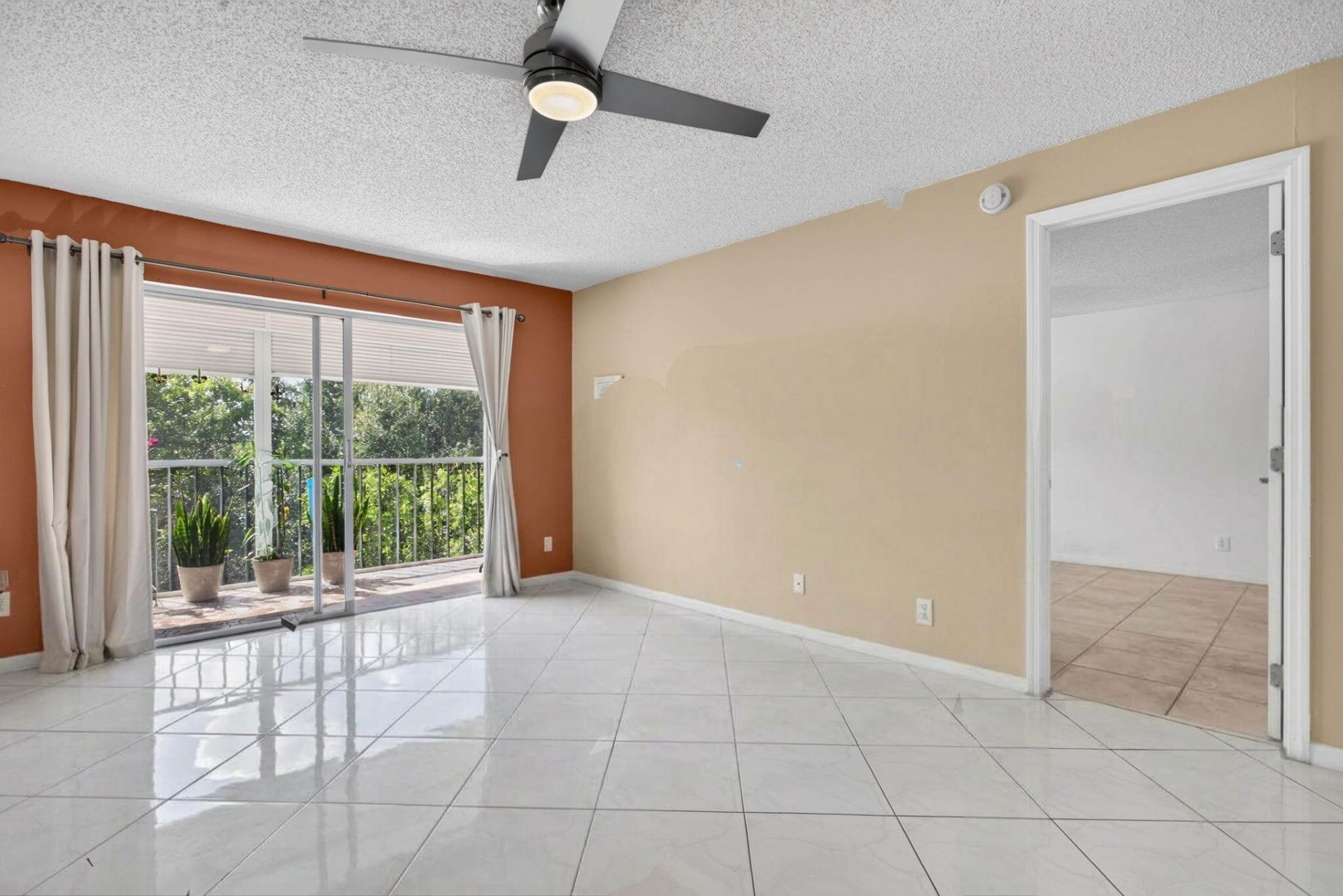 5860 NW 44th Street, Unit 510, Lauderhill, FL 33319 Photo