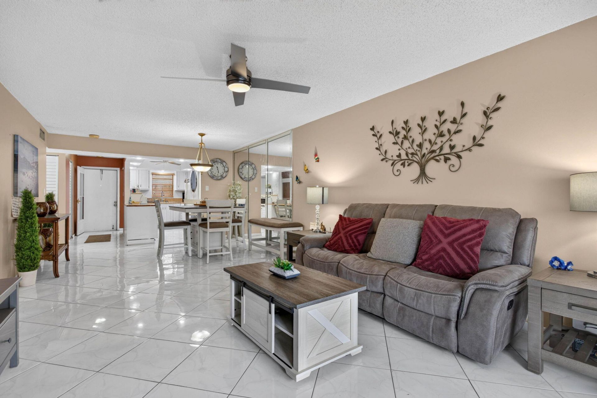 5860 NW 44th Street, Unit 510, Lauderhill, FL 33319 Photo