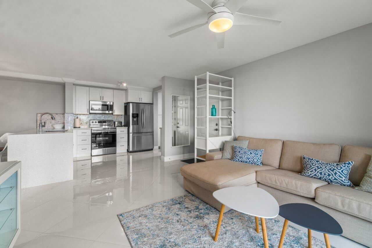 180 Yacht Club Way, Unit 102, Hypoluxo, FL 33462 Photo