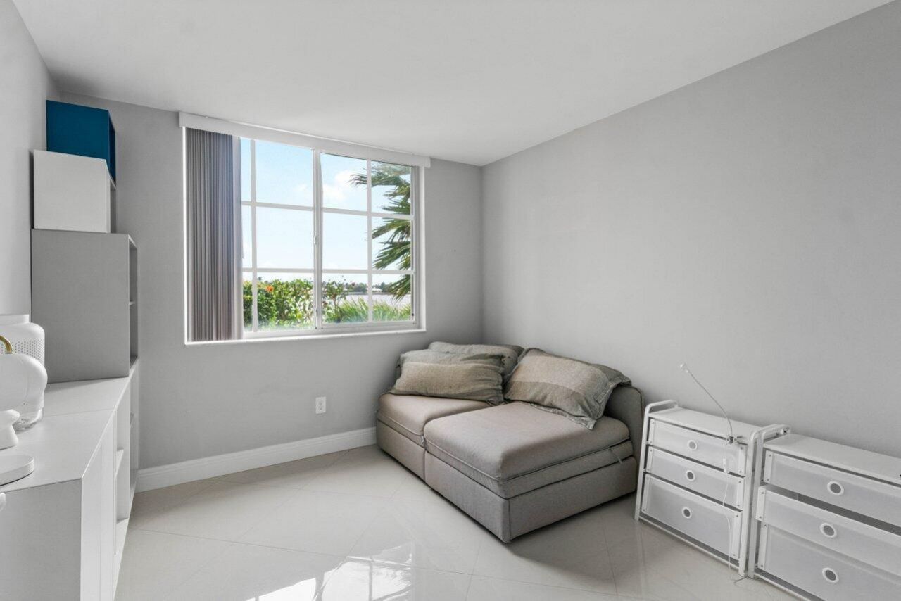 180 Yacht Club Way, Unit 102, Hypoluxo, FL 33462 Photo