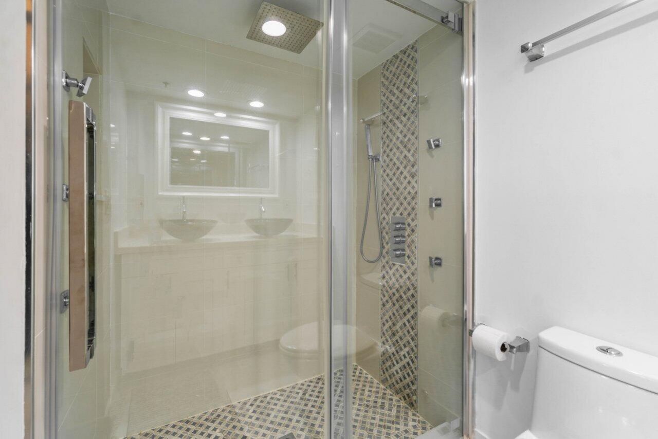 180 Yacht Club Way, Unit 102, Hypoluxo, FL 33462 Photo