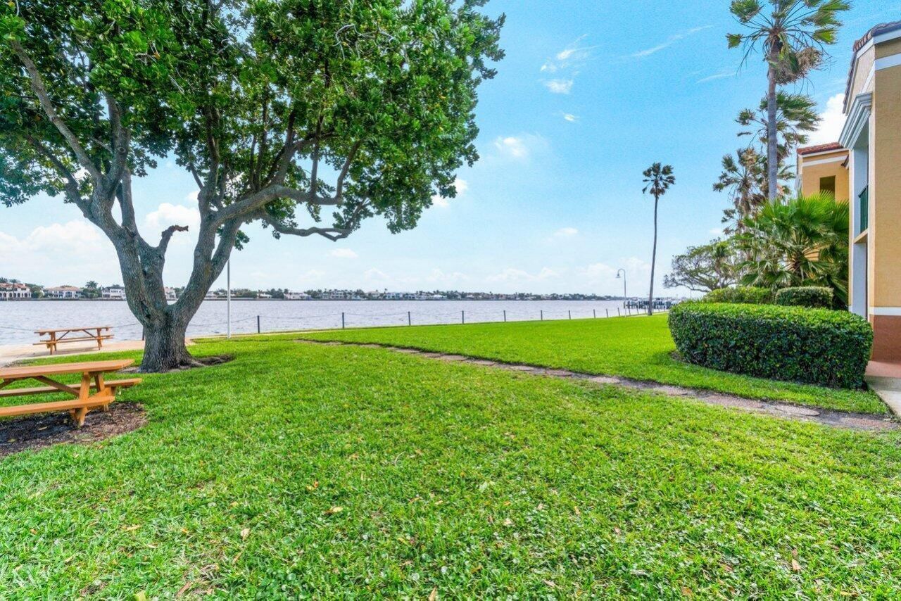 180 Yacht Club Way, Unit 102, Hypoluxo, FL 33462 Photo
