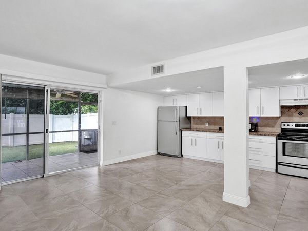 8091 NW 12TH Street, Unit H, Margate, FL 33063
