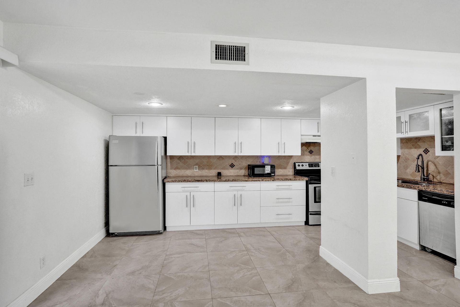 8091 NW 12th Street, Unit H, Margate, FL 33063 Photo