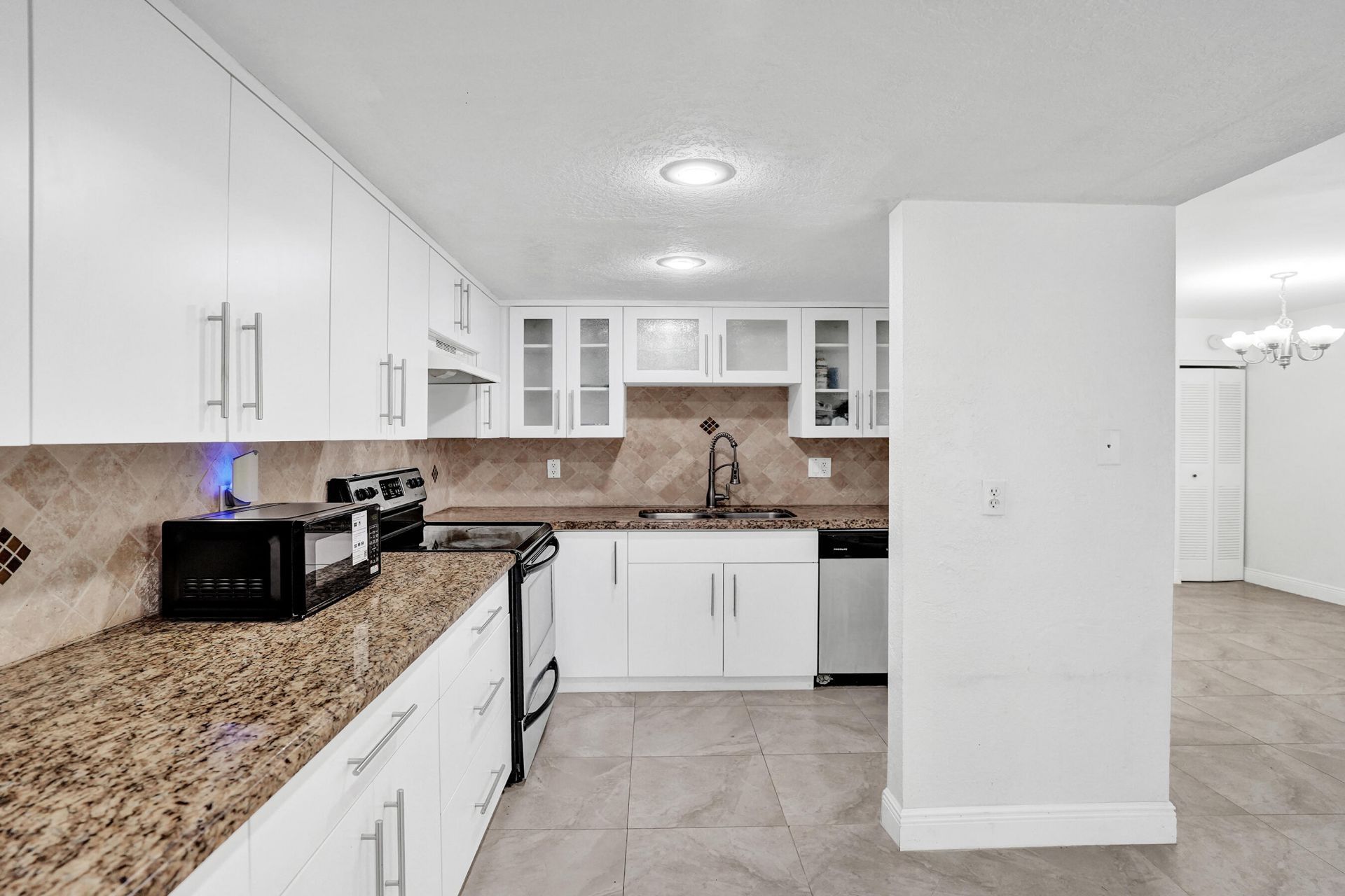 8091 NW 12th Street, Unit H, Margate, FL 33063 Photo