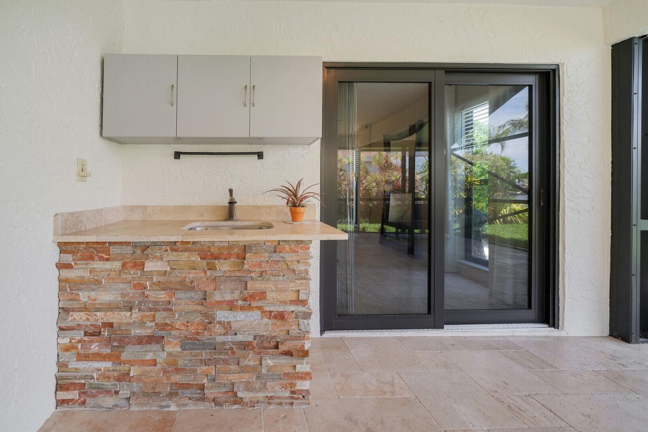 1875 NW 10th Street, Delray Beach, FL 33445 Photo
