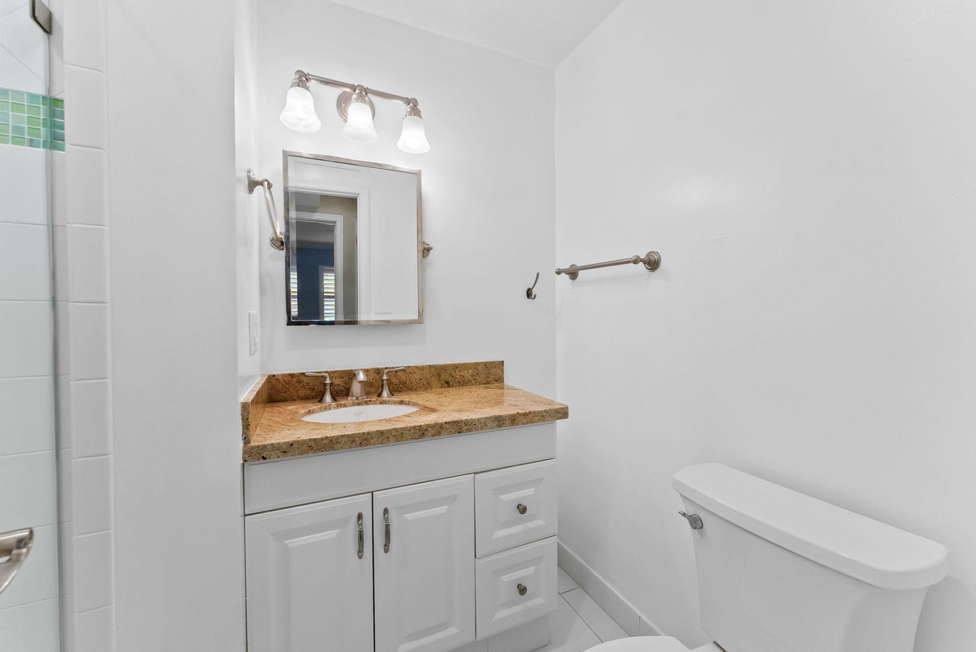 815 Middle River Drive, Unit 202, Fort Lauderdale, FL 33304 Photo
