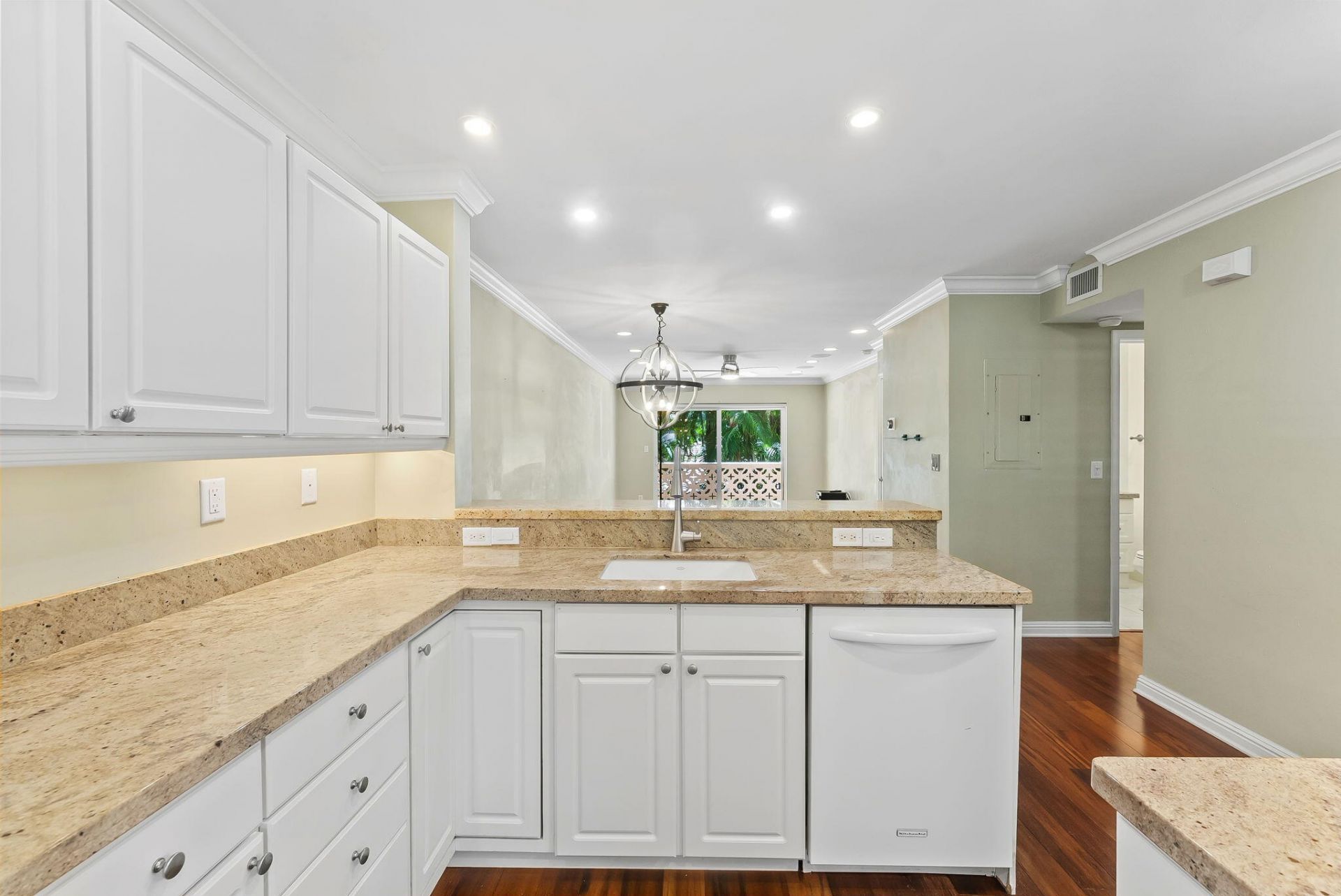 815 Middle River Drive, Unit 202, Fort Lauderdale, FL 33304 Photo