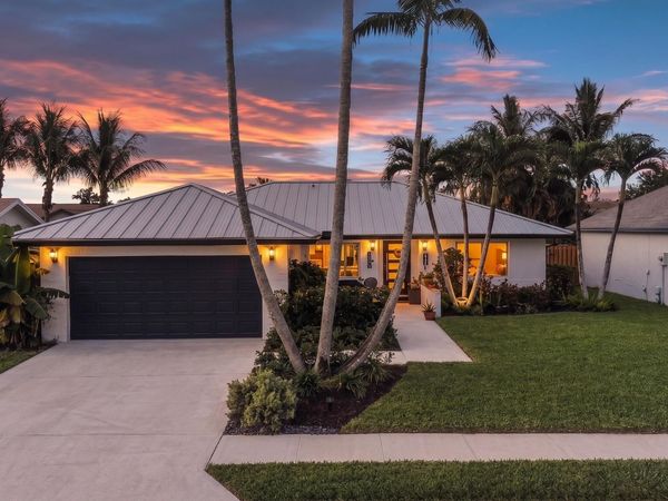 129 Stillwater Circle, Jupiter, FL 33458
