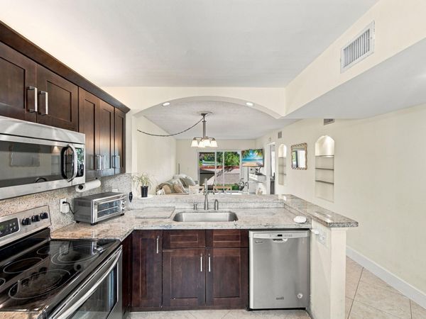 6585 Somerset Drive, Unit 102, Boca Raton, FL 33433