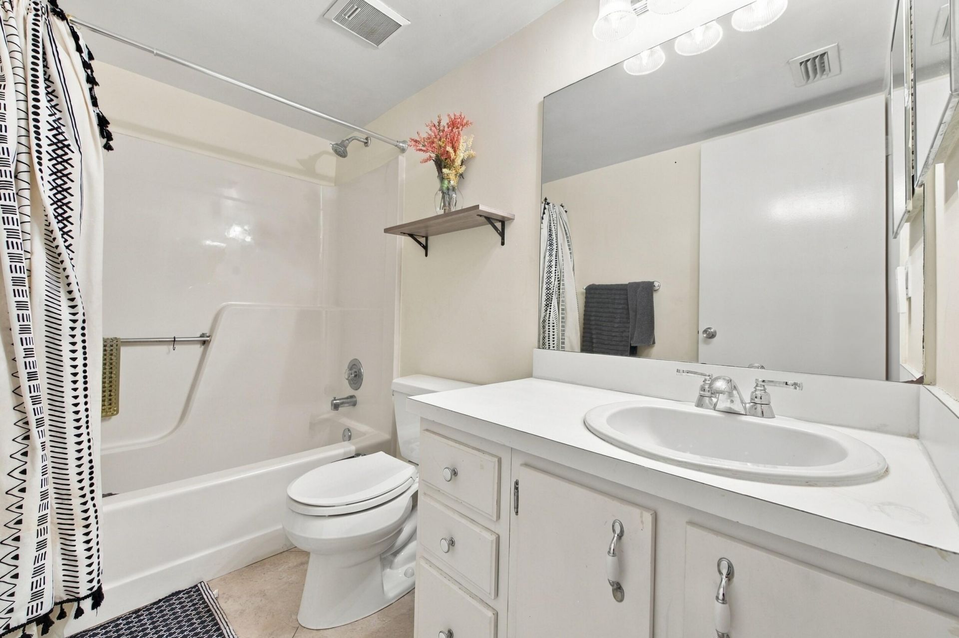 6585 Somerset Drive, Unit 102, Boca Raton, FL 33433 Photo