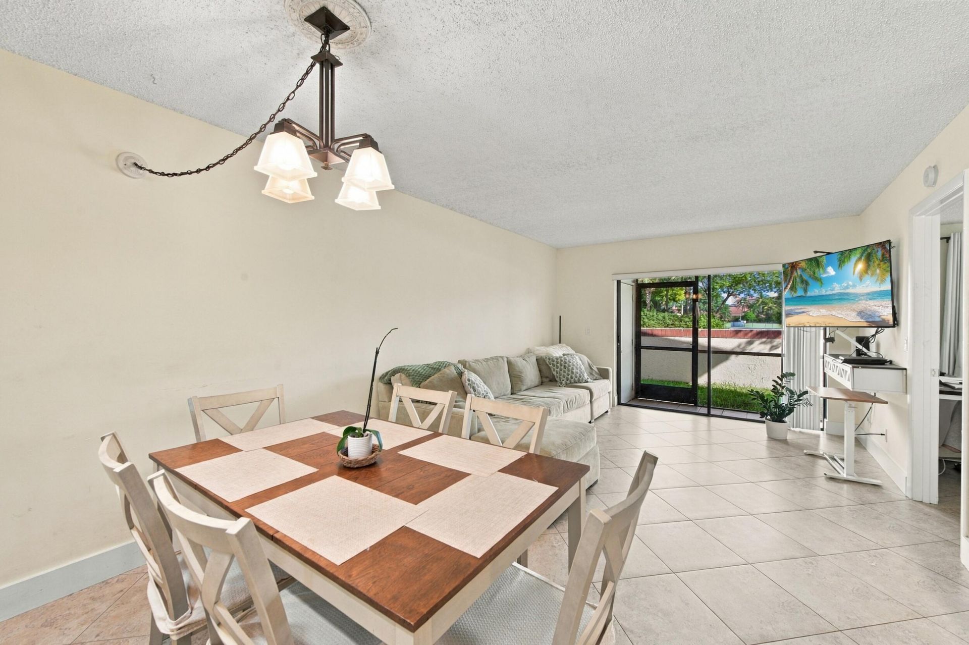 6585 Somerset Drive, Unit 102, Boca Raton, FL 33433 Photo
