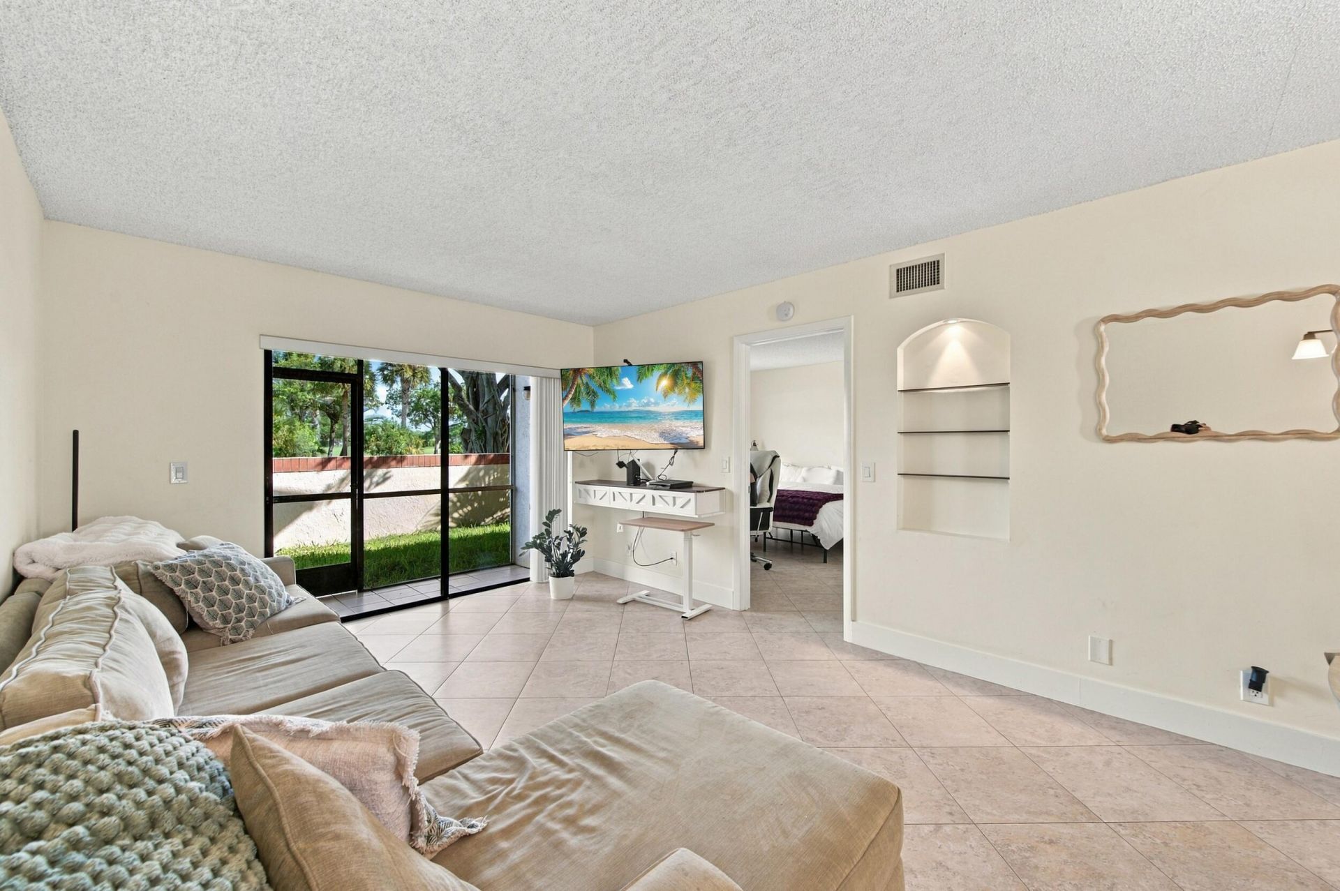 6585 Somerset Drive, Unit 102, Boca Raton, FL 33433 Photo