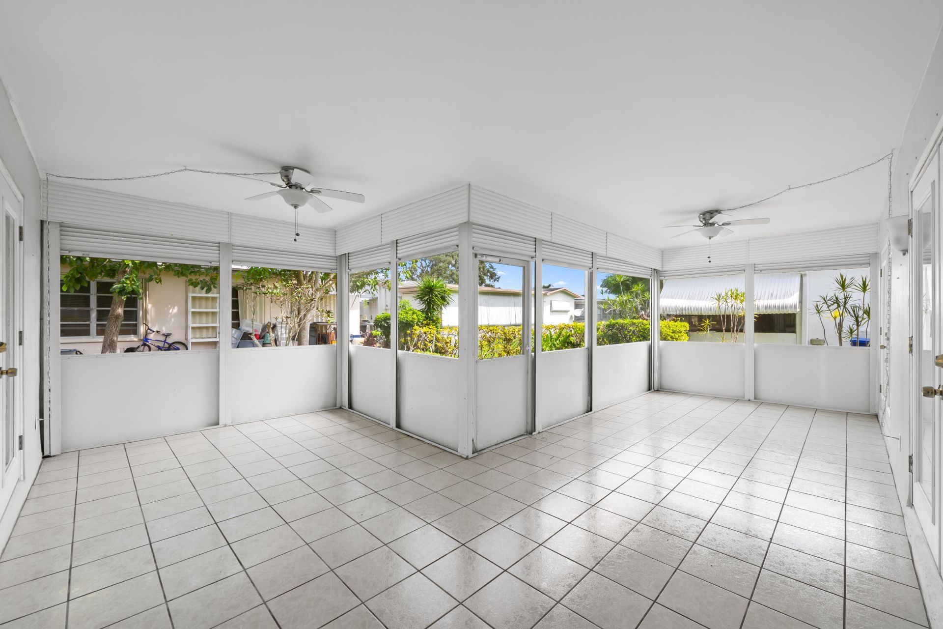6995 NW 10th Court, Margate, FL 33063 Photo