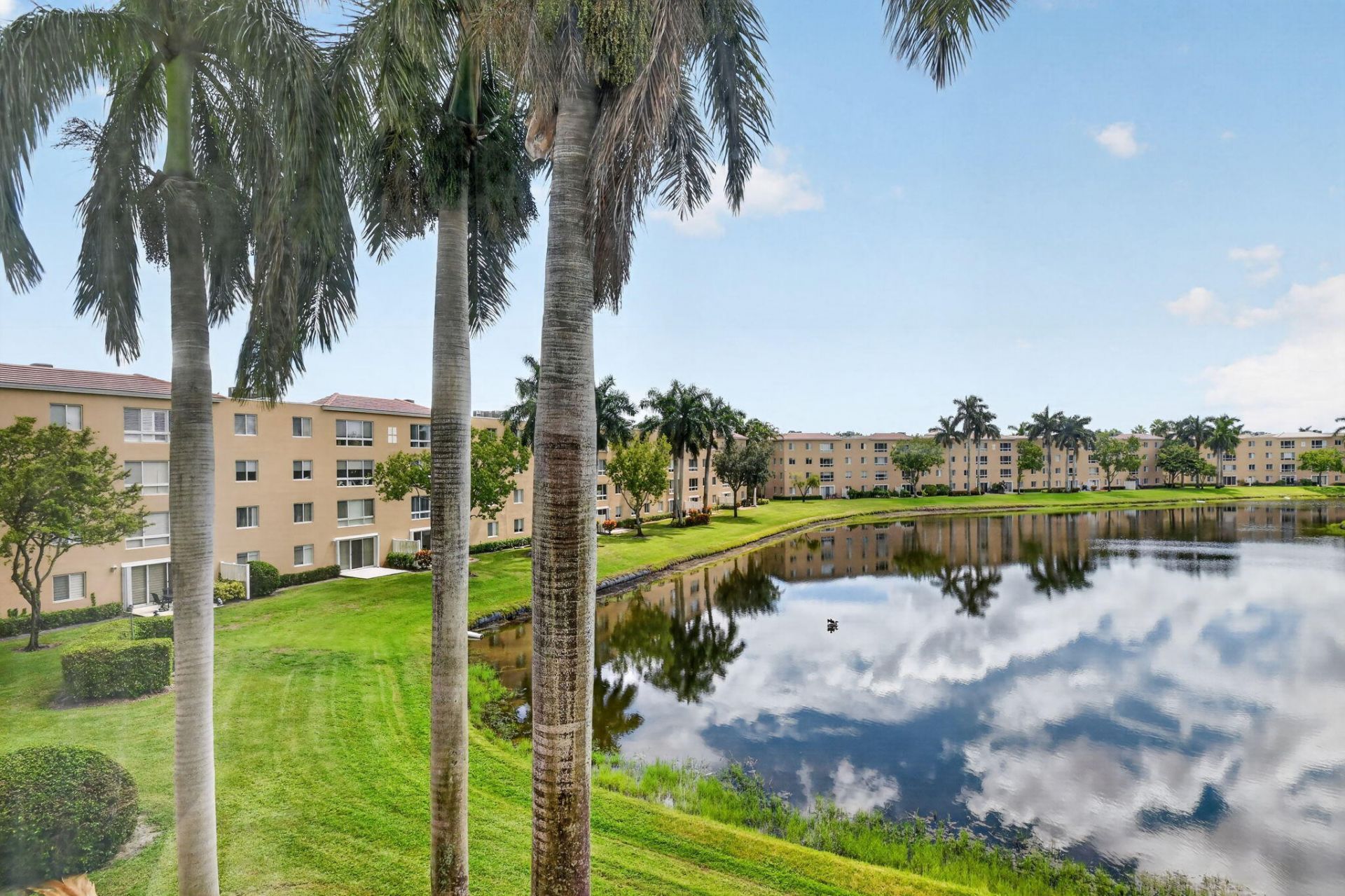 12547 Imperial Isle Drive, Unit 303, Boynton Beach, FL 33437 Photo