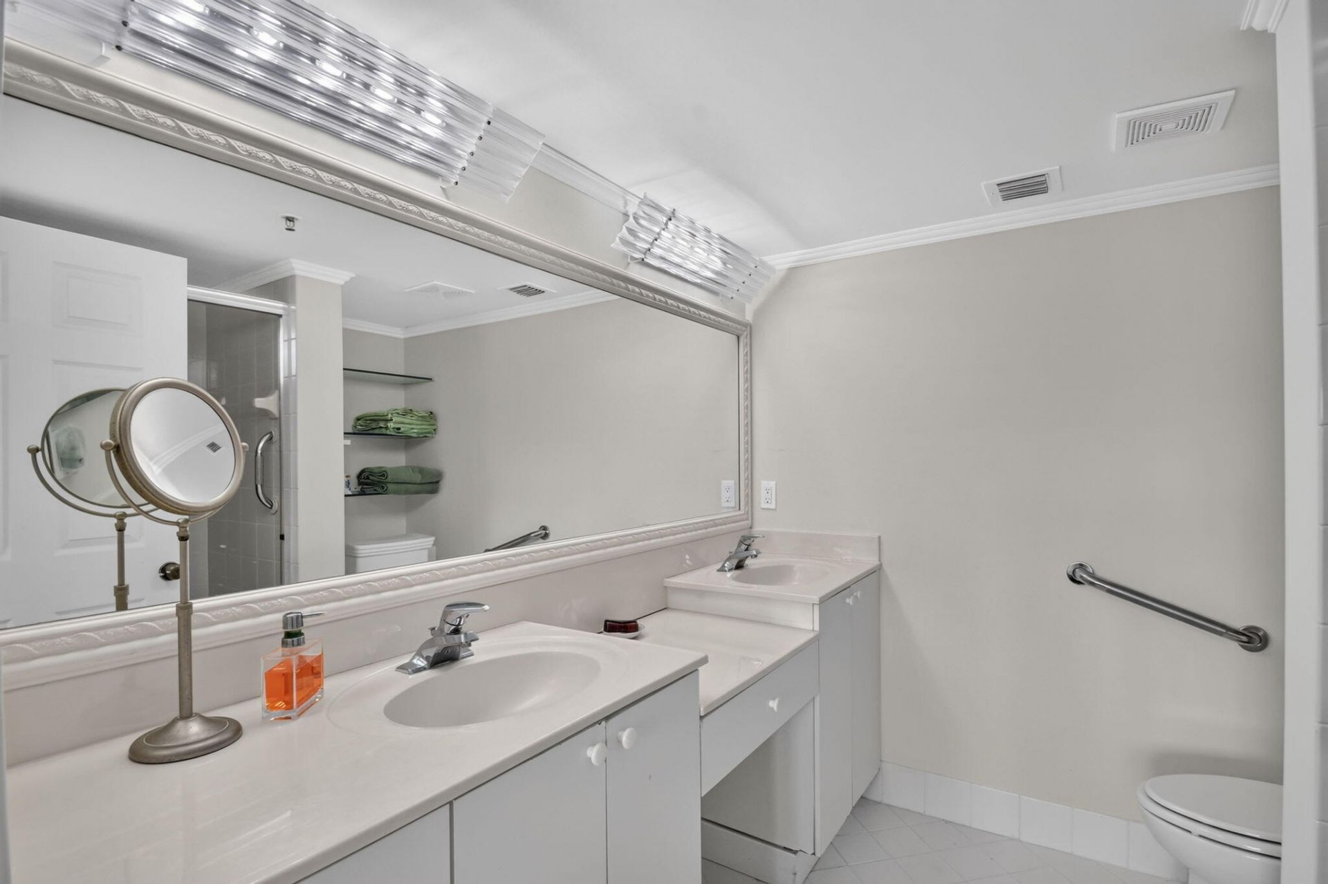 12547 Imperial Isle Drive, Unit 303, Boynton Beach, FL 33437 Photo