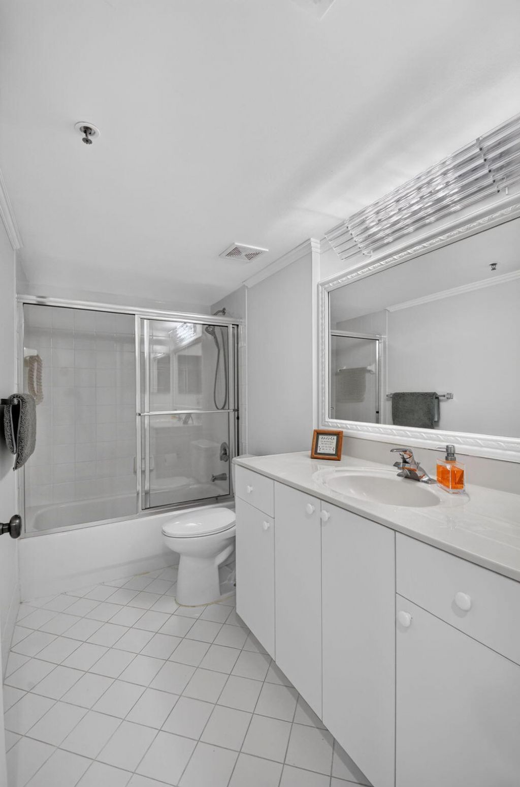 12547 Imperial Isle Drive, Unit 303, Boynton Beach, FL 33437 Photo