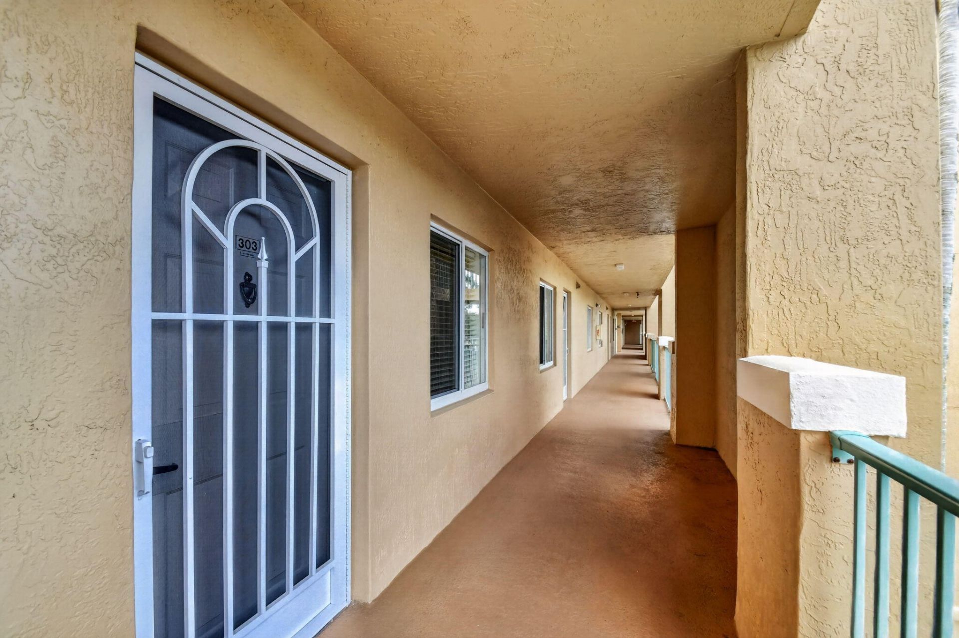 12547 Imperial Isle Drive, Unit 303, Boynton Beach, FL 33437 Photo