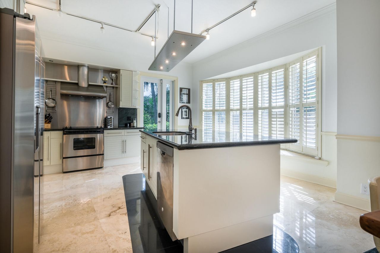 4108 S Ocean Boulevard, Highland Beach, FL 33487 Photo