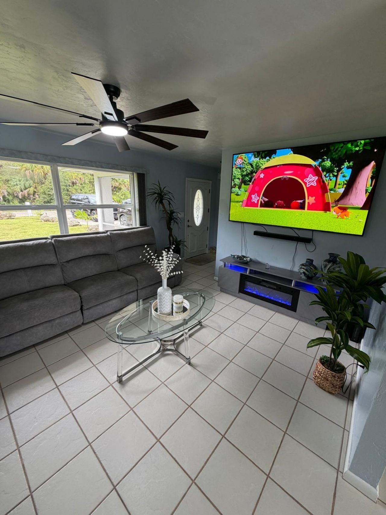 704 Cleveland Avenue, Lehigh Acres, FL 33972 Photo