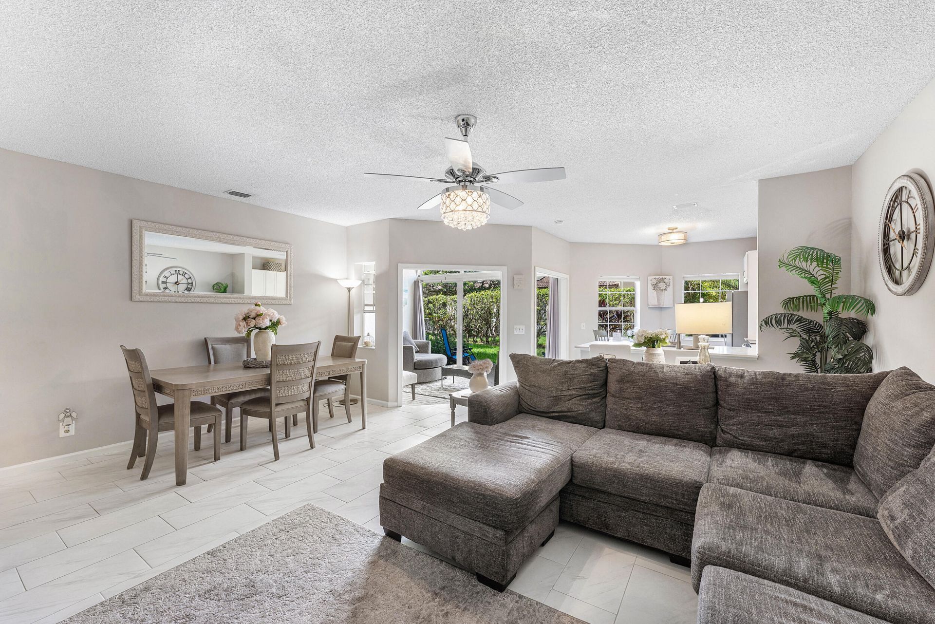 6735 Via Regina, Boca Raton, FL 33433 Photo