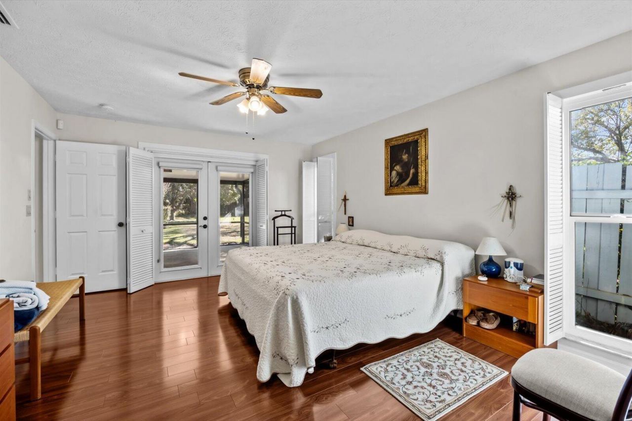 571 NE Town Terrace, Jensen Beach, FL 34957 Photo