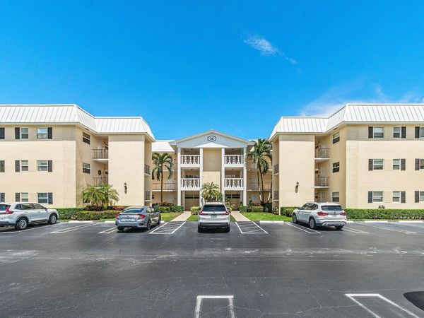 16 Colonial Club Drive, Unit 302, Boynton Beach, FL 33435