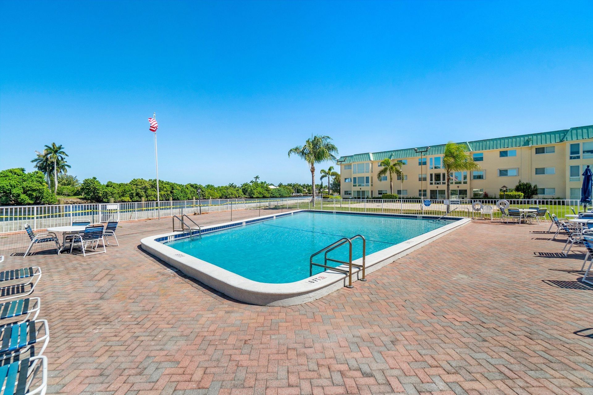 16 Colonial Club Drive, Unit 302, Boynton Beach, FL 33435 Photo