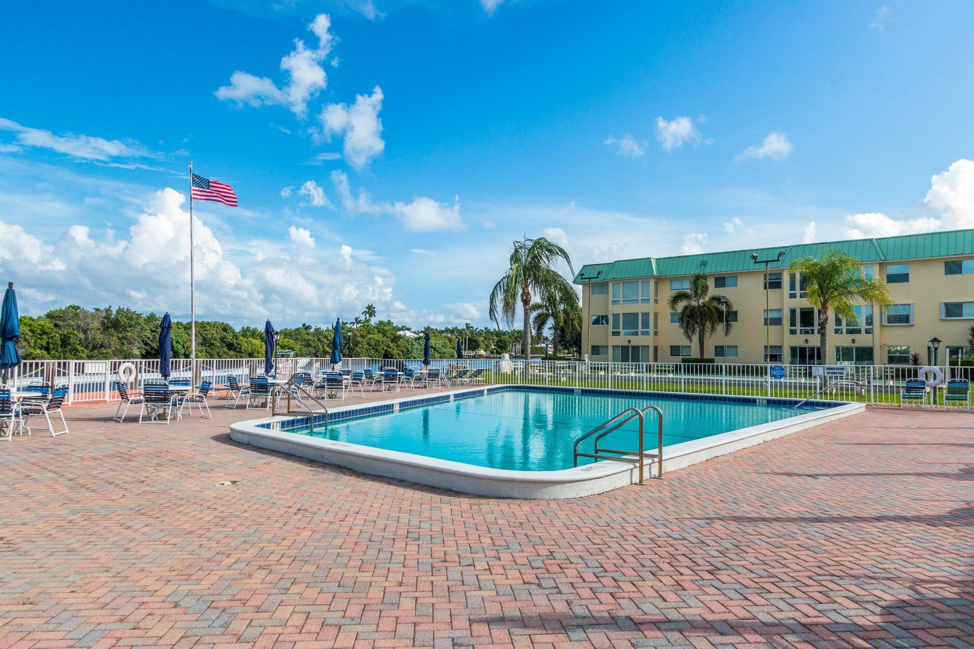 16 Colonial Club Drive, Unit 302, Boynton Beach, FL 33435 Photo