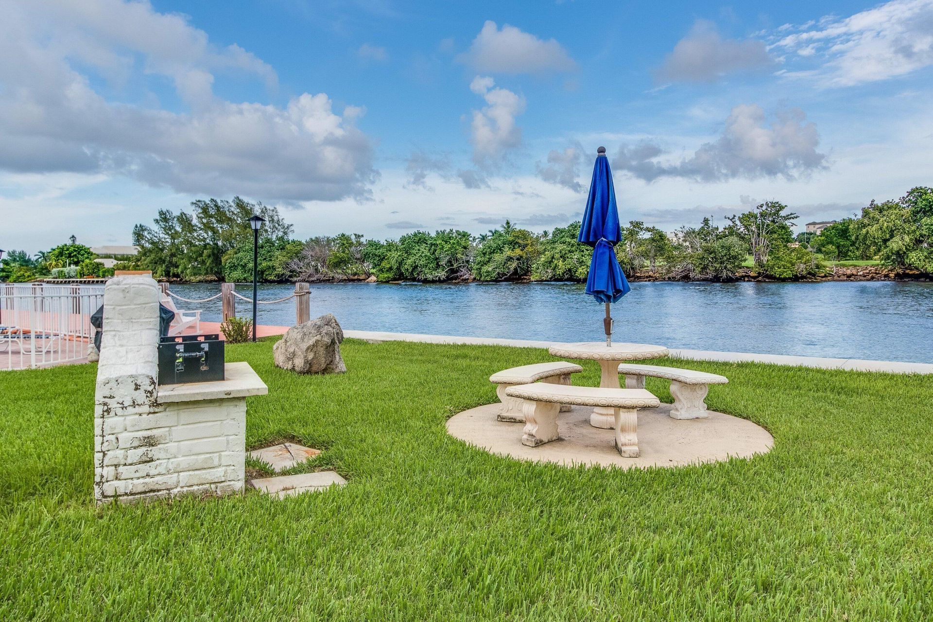 16 Colonial Club Drive, Unit 302, Boynton Beach, FL 33435 Photo