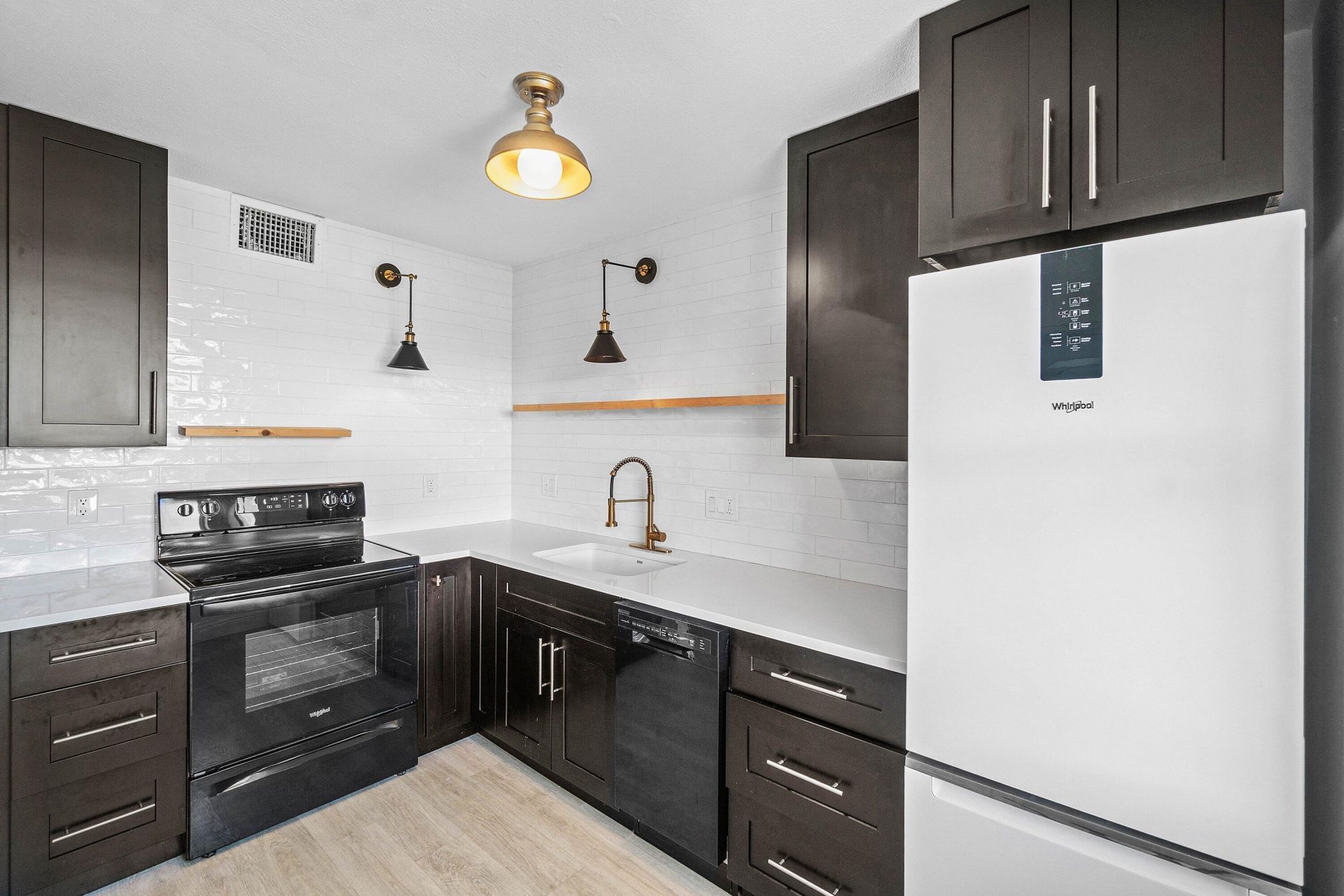 16 Colonial Club Drive, Unit 302, Boynton Beach, FL 33435 Photo