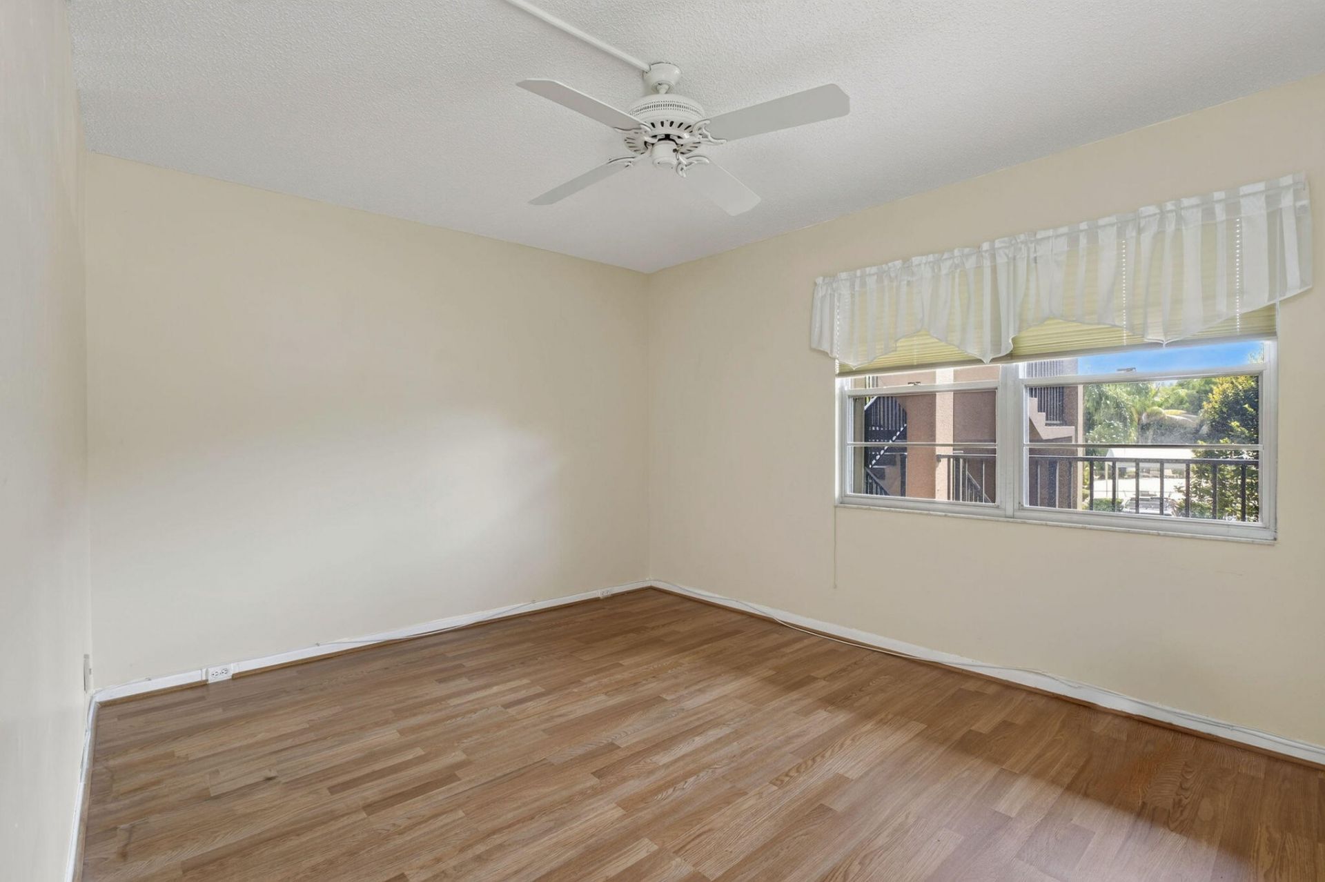 300 SW 130th Terrace, Unit 202B, Pembroke Pines, FL 33027 Photo