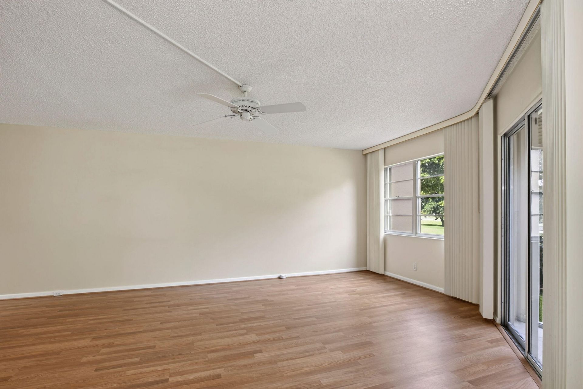 300 SW 130th Terrace, Unit 202B, Pembroke Pines, FL 33027 Photo