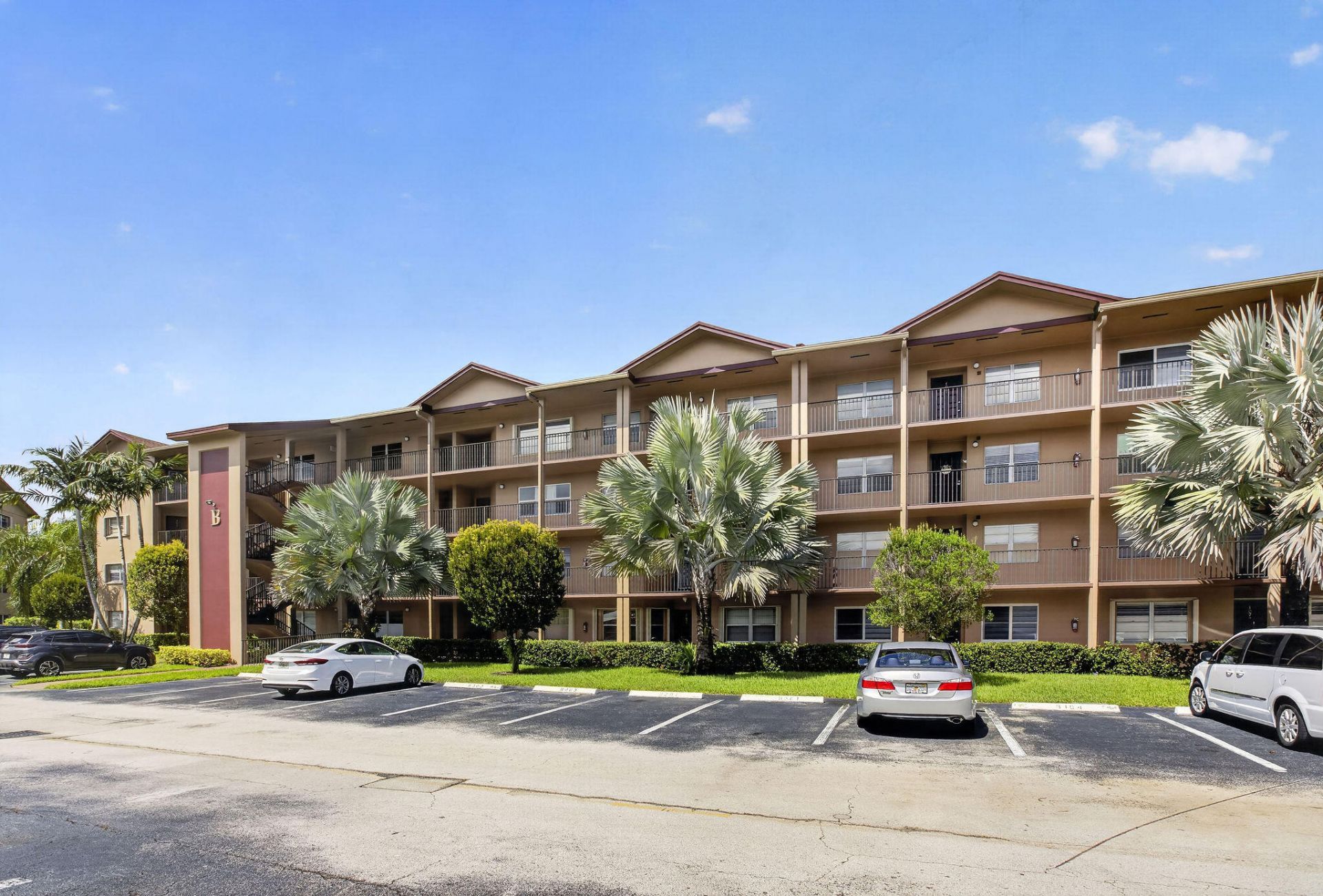 300 SW 130th Terrace, Unit 202B, Pembroke Pines, FL 33027 Photo